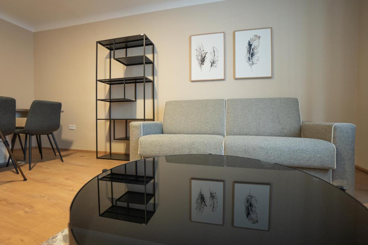 A 2-Bedroom Apartment With A King-Size Bed And A Balcony Is Located Just A 15-Minute Walk From Stephansplatz. Wien Exterior foto