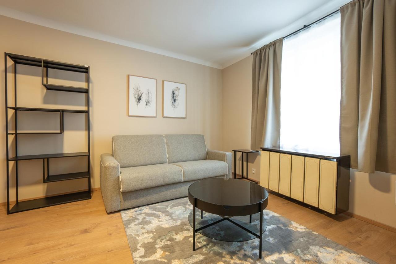 A 2-Bedroom Apartment With A King-Size Bed And A Balcony Is Located Just A 15-Minute Walk From Stephansplatz. Wien Exterior foto